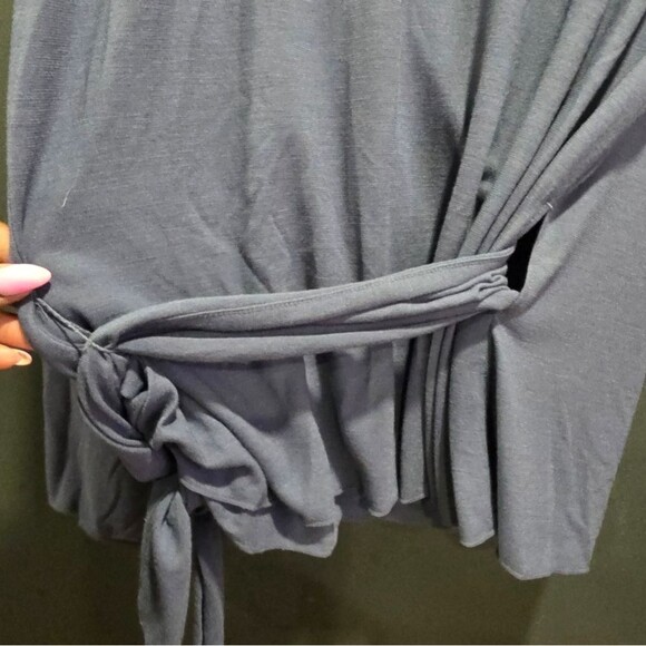 J. Jill Blue Wrap Rayon Blend Long Sleeve Top Blouse Balletcore NWOT - Picture 5 of 11